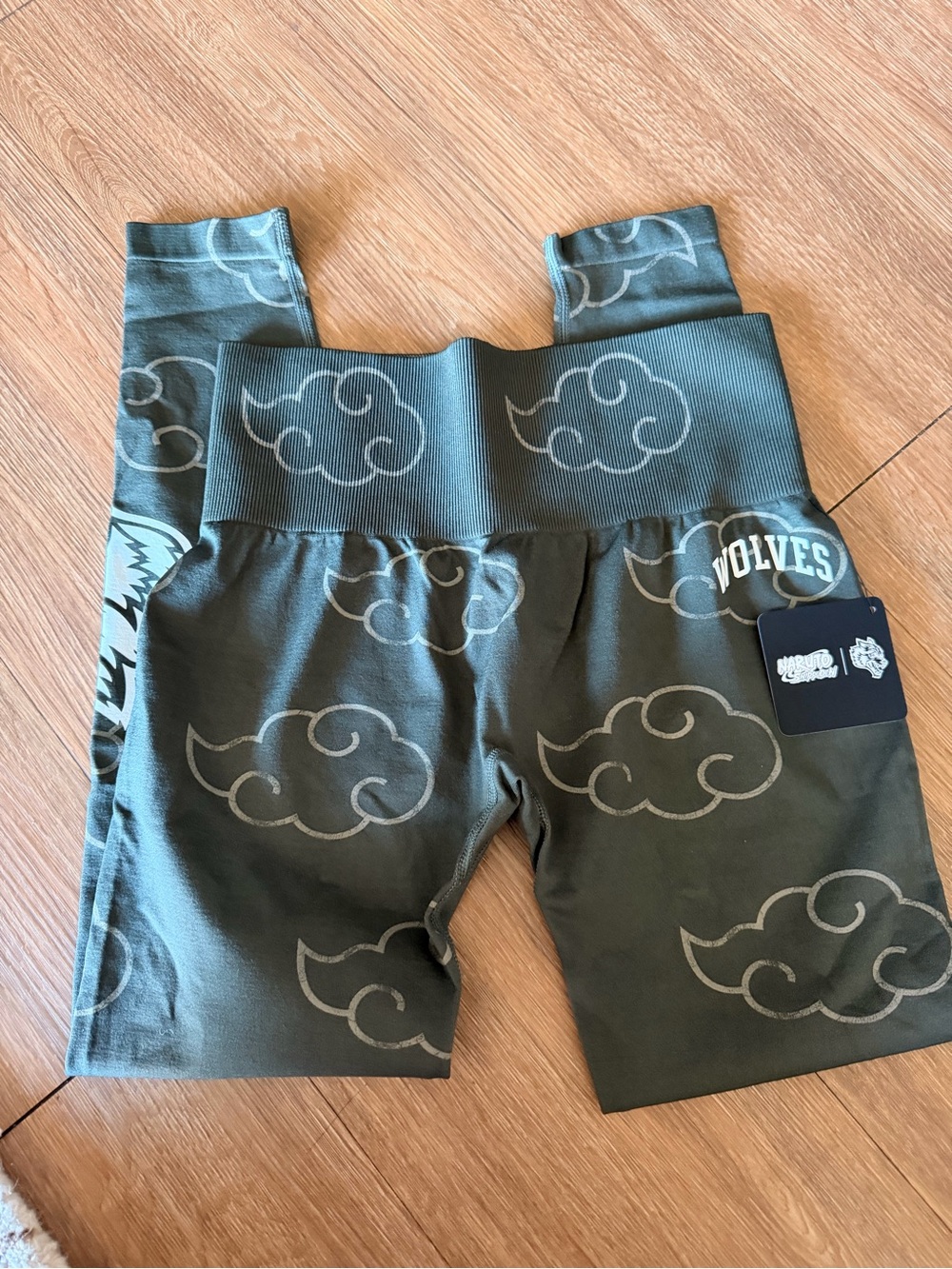 NWT Darc Sport x Naruto Cloud Leggings